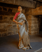 Load image into Gallery viewer, Green Meenakari Banarasi Bridal Saree |ZARDOSI BANARASI