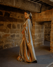 Load image into Gallery viewer, Green Meenakari Banarasi Bridal Saree |ZARDOSI BANARASI