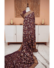 Load image into Gallery viewer, Vintage Kadwa Jangla Banarasi Silk Saree – Heritage Weave