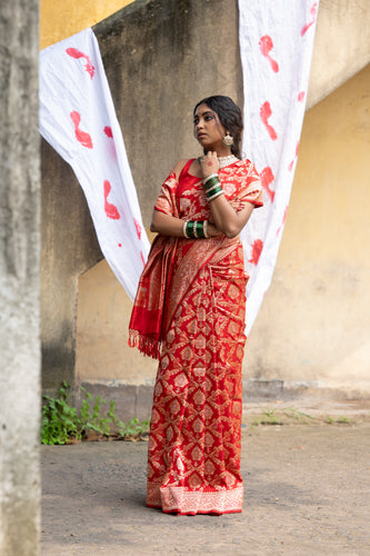 Enakshi Flame of Heritage Saree – Chilli Red Kadwa Jangla Banarasi