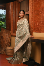 Load image into Gallery viewer, Alaru Sea Green Butti Katan