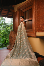 Load image into Gallery viewer, Alaru Sea Green Butti Katan