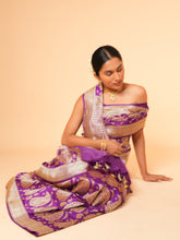 Load image into Gallery viewer, Banarasi Pure Silk Kadwa Meenakari Saree | Pasidi Collection