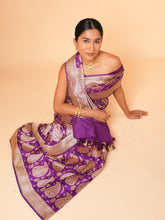 Load image into Gallery viewer, Banarasi Pure Silk Kadwa Meenakari Saree | Pasidi Collection