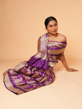 Load image into Gallery viewer, Banarasi Pure Silk Kadwa Meenakari Saree | Pasidi Collection