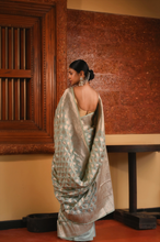 Load image into Gallery viewer, Alaru Sea Green Butti Katan