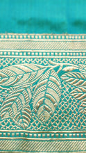 Load image into Gallery viewer, Banarasi Pure Silk R9421