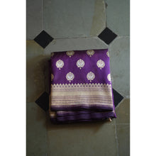 Load image into Gallery viewer, Banarasi Pure Silk Saree - R 6104