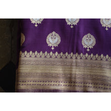 Load image into Gallery viewer, Banarasi Pure Silk Saree - R 6104